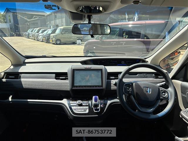 Honda FREED HYBRID 2018-01 8814717-2