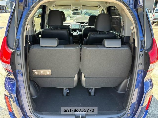 Honda FREED HYBRID 2018-01 8814717-7