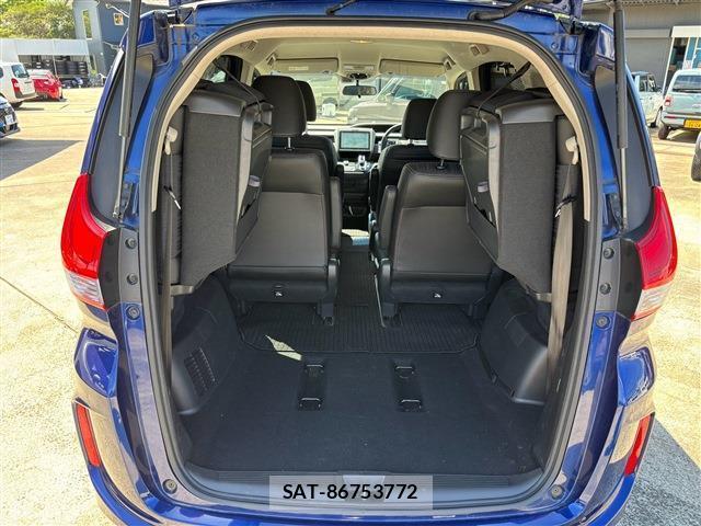 Honda FREED HYBRID 2018-01 8814717-8