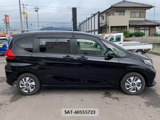 Honda FREED HYBRID 2022-07 8815183-5