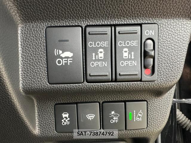 Honda FREED HYBRID 2017-04 8817803-12