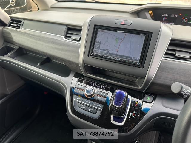 Honda FREED HYBRID 2017-04 8817803-8