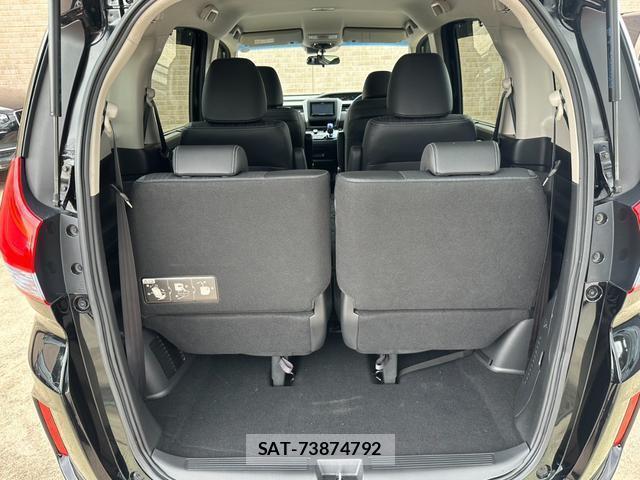 Honda FREED HYBRID 2017-04 8817803-9