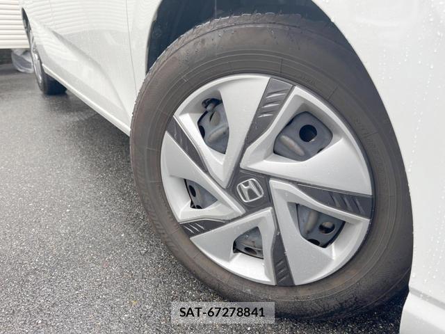 Honda FREED HYBRID 2021-11 8817811-12