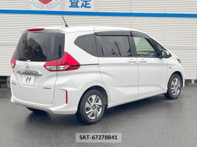 Honda FREED HYBRID 2021-11 8817811-16
