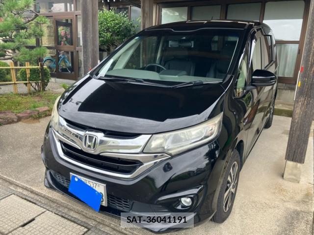 Honda FREED 2017-04 8813630-1