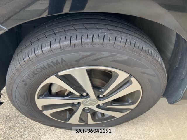 Honda FREED 2017-04 8813630-4