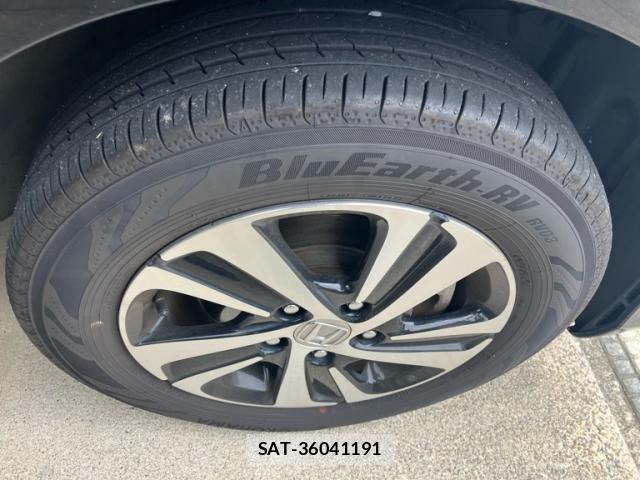 Honda FREED 2017-04 8813630-5