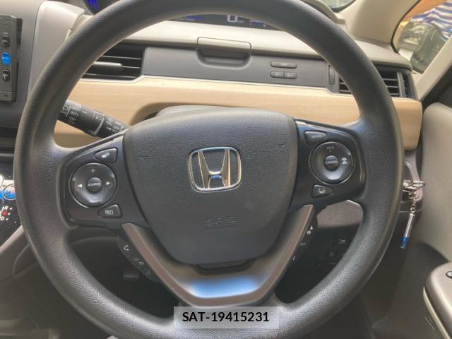 Honda FREED 2017-09 8813667-11