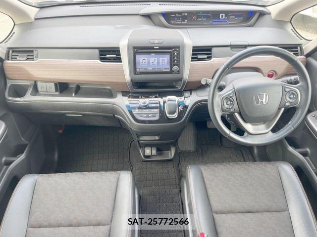 Honda FREED 2022-11 8814779-1