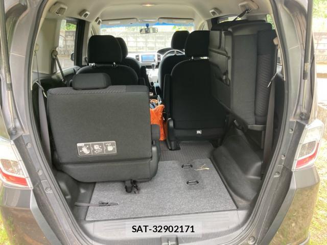 Honda FREED 2013-10 8817153-5