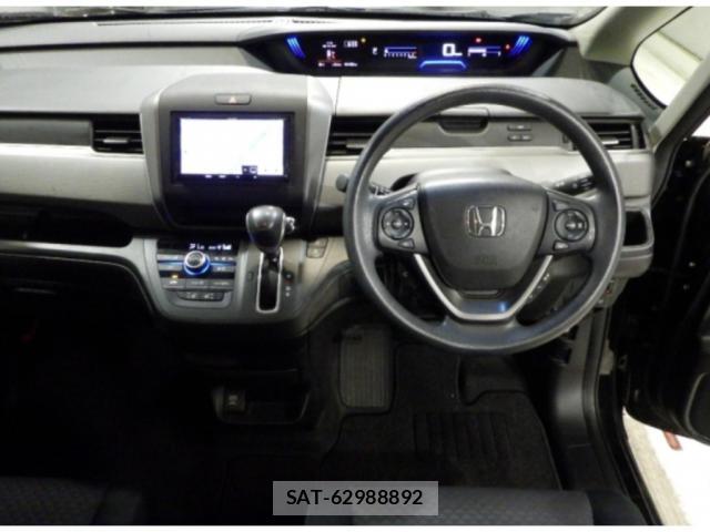 Honda FREED 2018-12 8816934-2