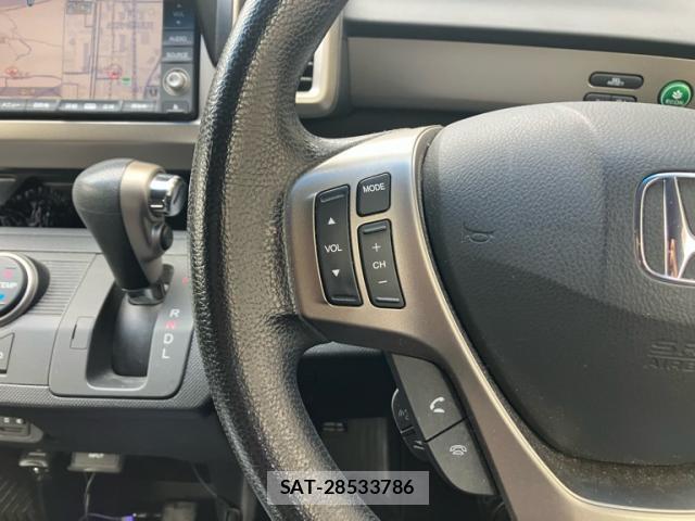 Honda FREED SPIKE 2012-07 8813521-5