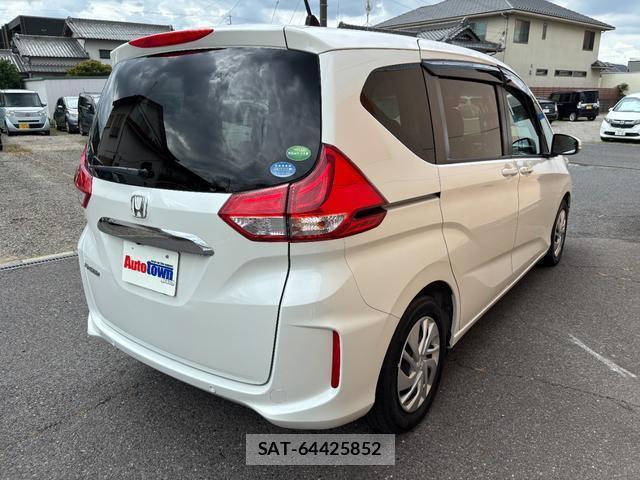 Honda FREED 2020-07 8812135-5