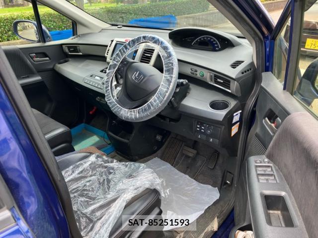 Honda FREED 2016-01 8813009-10