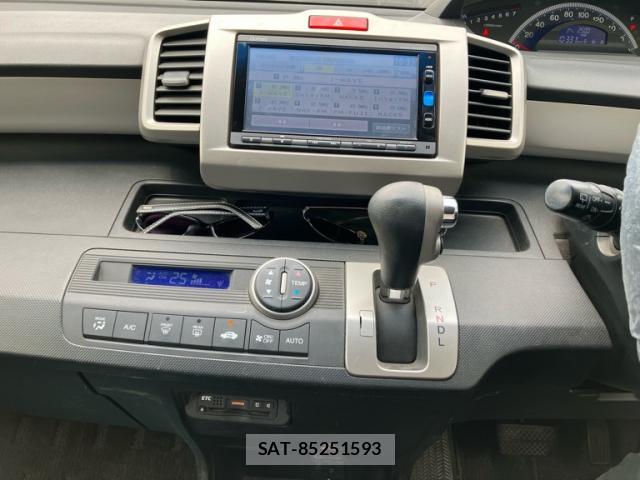 Honda FREED 2016-01 8813009-16