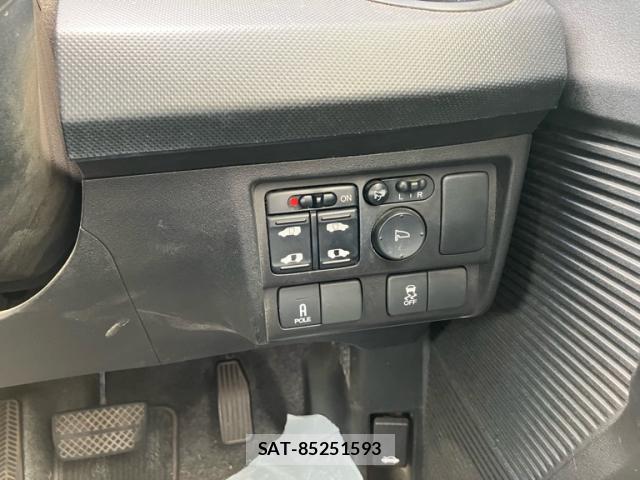 Honda FREED 2016-01 8813009-17