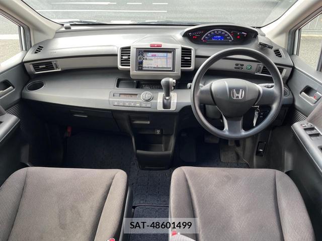Honda FREED 2011-07 8813141-1