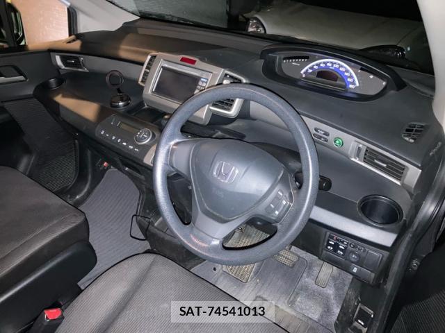 Honda FREED 2012-02 8813371-3
