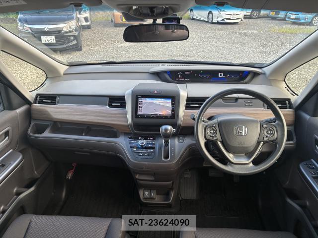 Honda FREED 2021-03 8814486-2