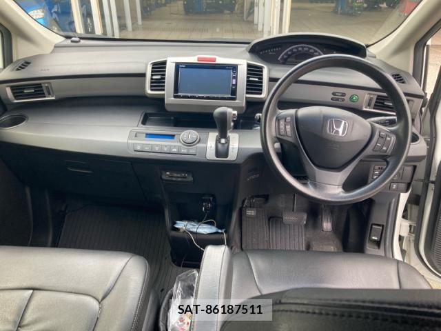 Honda FREED 2015-12 8816518-10