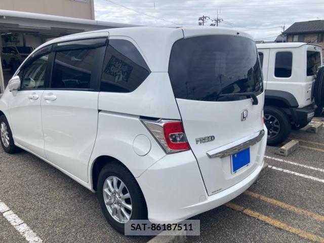 Honda FREED 2015-12 8816518-12