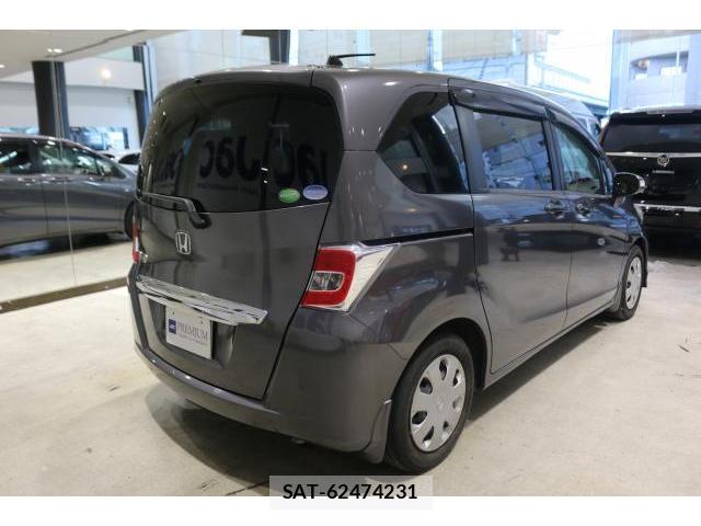 Honda FREED 2014-08 8817303-1