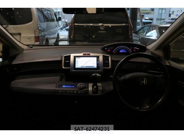 Honda FREED 2014-08 8817303-2