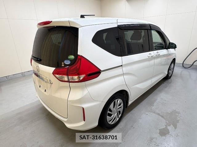 Honda FREED 2019-10 8817345-1