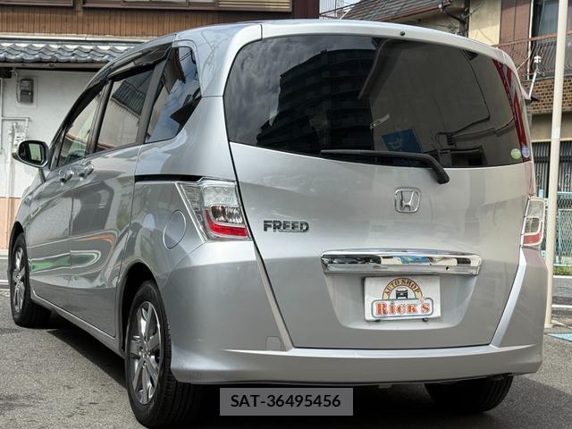 Honda FREED 2011-11 8817903-8