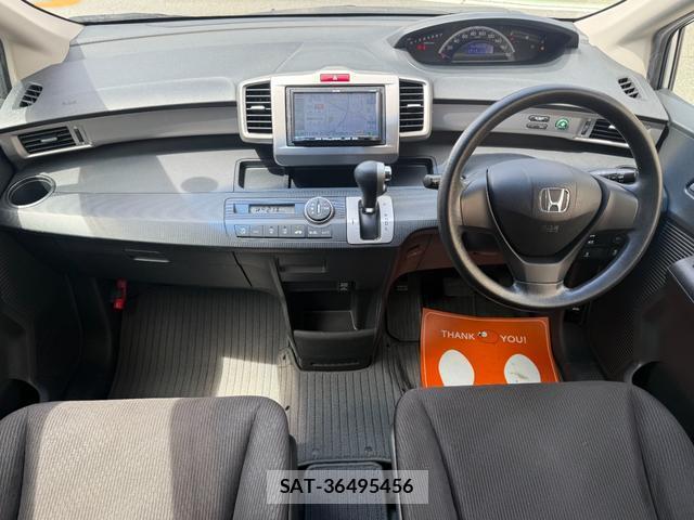 Honda FREED 2011-11 8817903-9