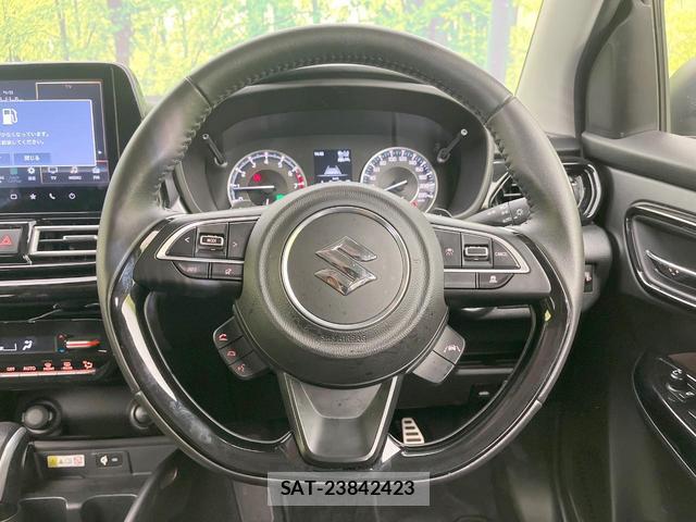 Suzuki Fronx 2024-11 8813996-10