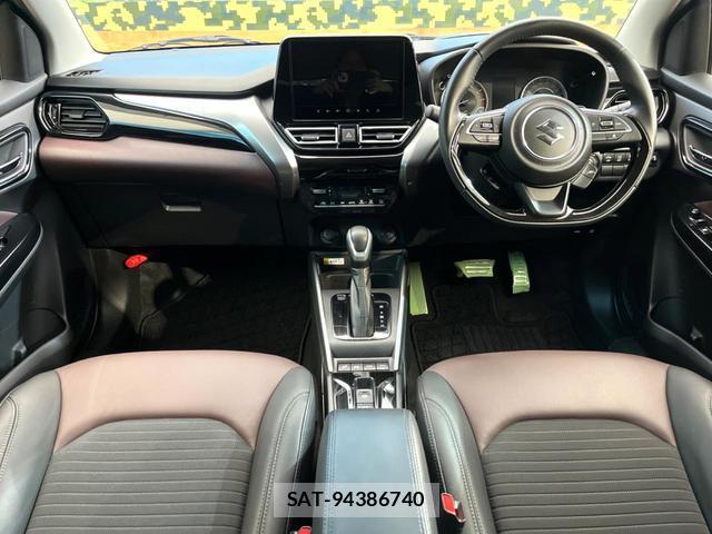 Suzuki Fronx 2025-10 8814161-1