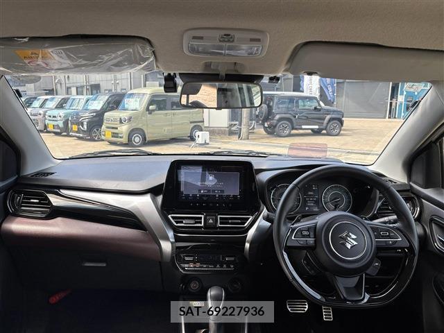 Suzuki Fronx 2025-01 8814719-2