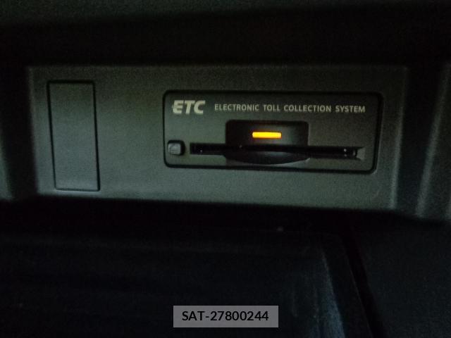 Nissan FUGA HYBRID 2018-01 8813315-4