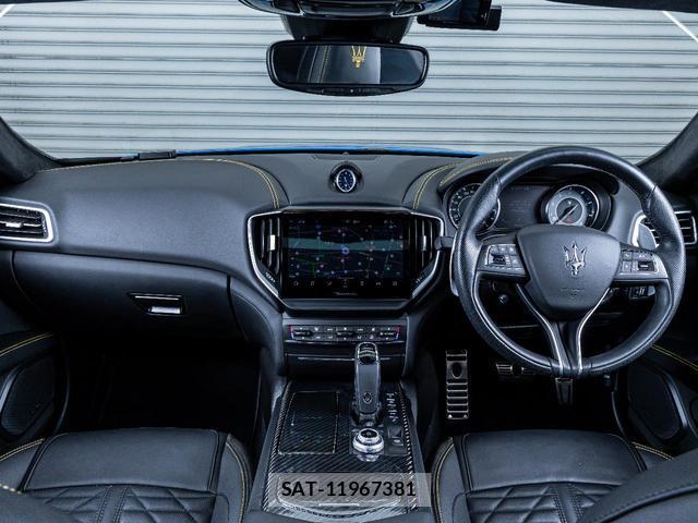 Maserati GHIBLI 2021-10 8814836-4
