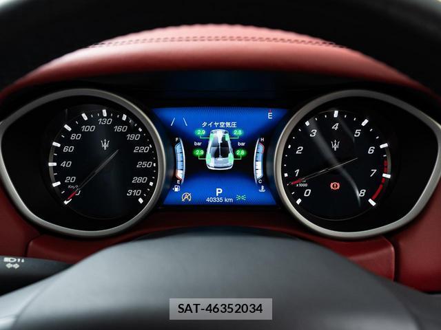 Maserati GHIBLI 2018-09 8815055-11