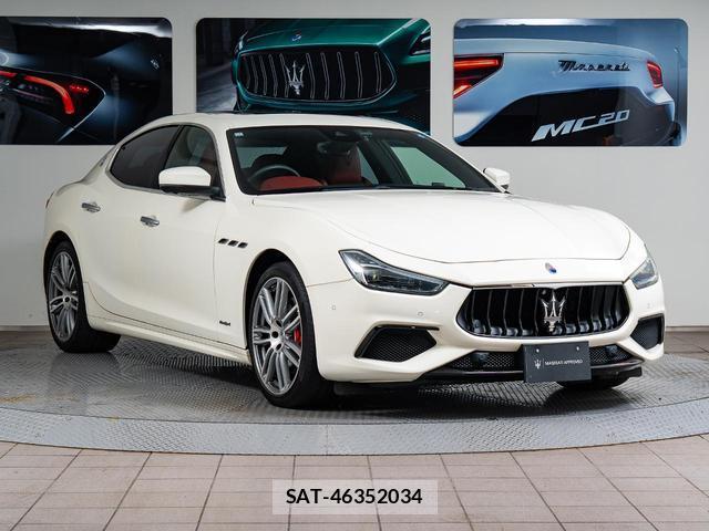 Maserati GHIBLI 2018-09 8815055-13