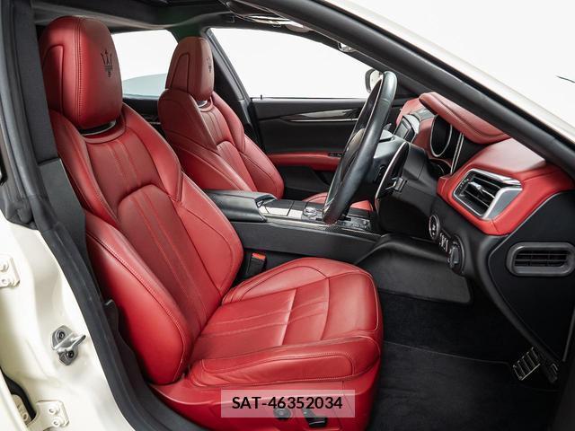 Maserati GHIBLI 2018-09 8815055-7