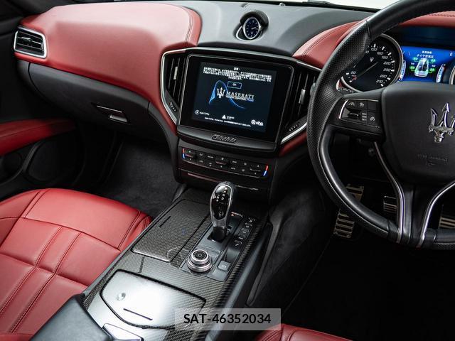 Maserati GHIBLI 2018-09 8815055-9