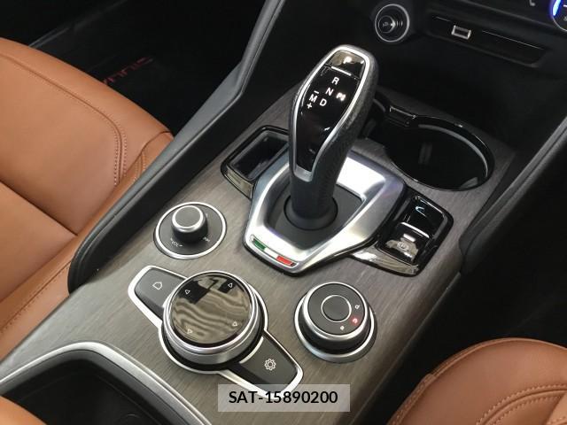 ALFA ROMEO Giulia 2022-05 8817057-15
