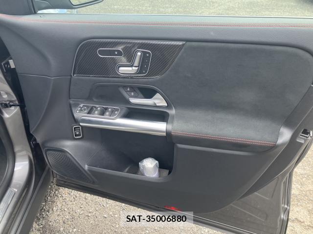Mercedes Benz GLA-CLASS 2020-08 8814631-14