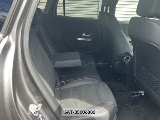 Mercedes Benz GLA-CLASS 2020-08 8814631-4