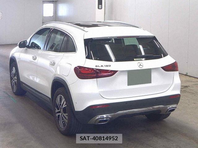 Mercedes Benz GLA-CLASS 2023-11 8816166-1