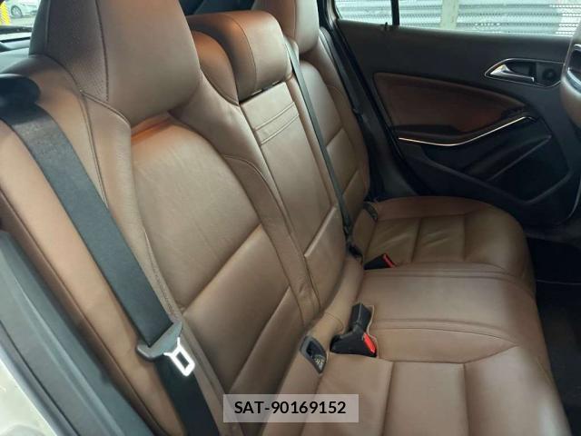 Mercedes Benz GLA-CLASS 2014-10 8816312-6