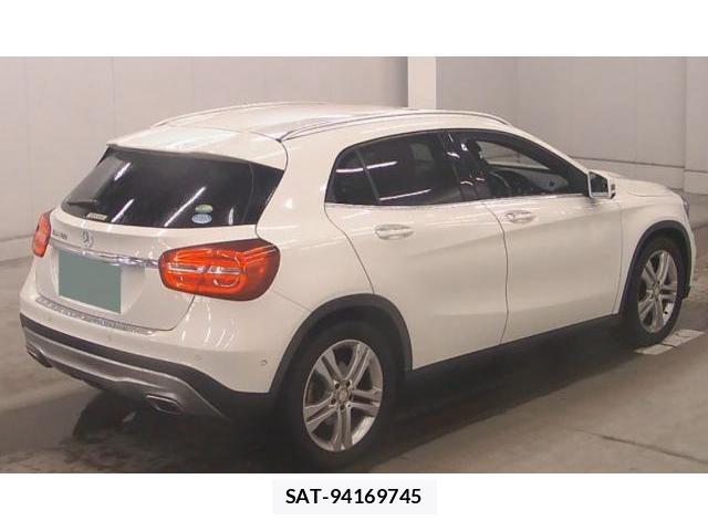 Mercedes Benz GLA-CLASS 2015-02 8816320-2