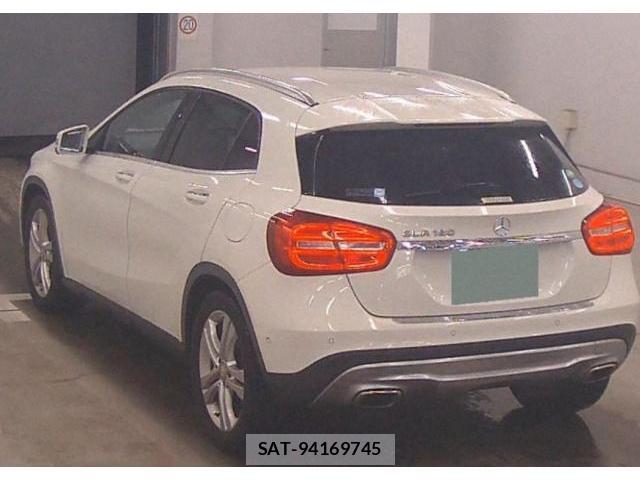 Mercedes Benz GLA-CLASS 2015-02 8816320-3