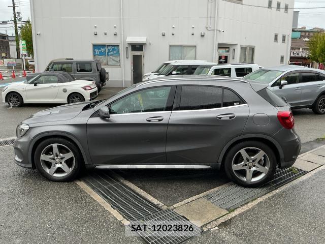 Mercedes Benz GLA-CLASS 2017-03 8817084-10