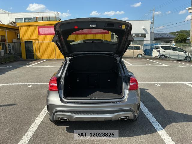 Mercedes Benz GLA-CLASS 2017-03 8817084-18