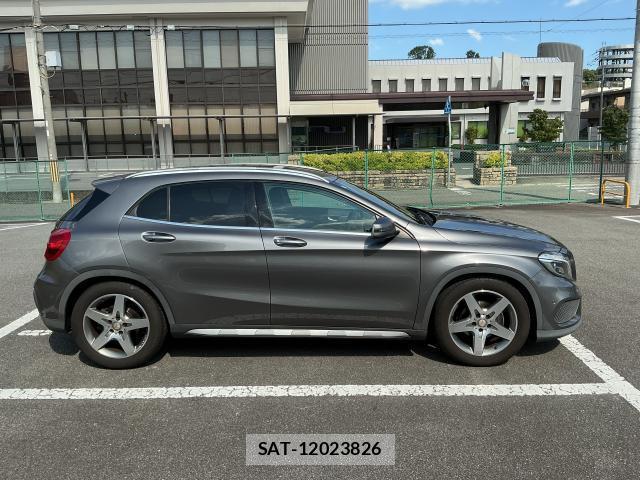 Mercedes Benz GLA-CLASS 2017-03 8817084-3